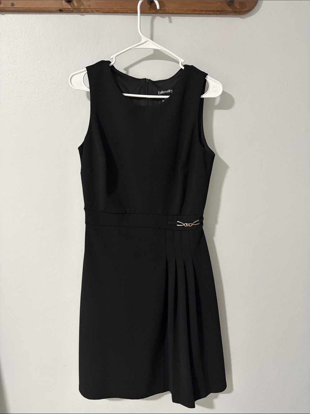 Black Sleeveless Sheath Dress with Waist Accent